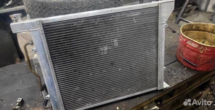 Продам радиатор jzx90 70мм