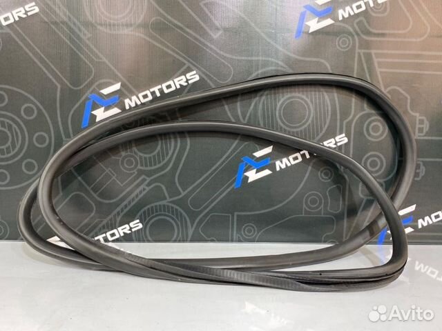 Уплотнитель двери передний Audi A6 C6 caja 2009