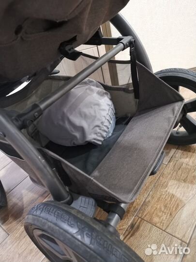 Коляска в отличном состоянии