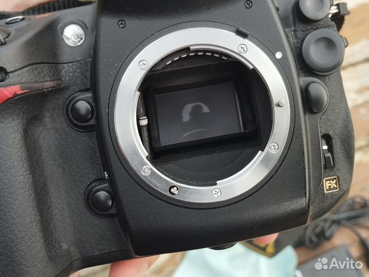 Зеркальный фотоаппарат Nikon d700