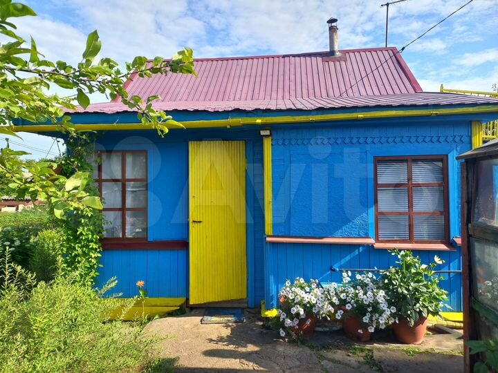 Дом 16,4 м² на участке 6 сот.