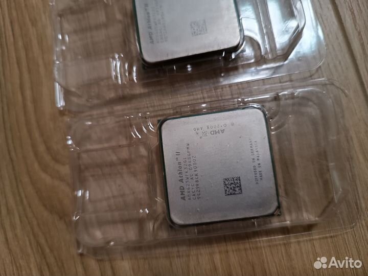 Процессор AMD Athlon II X3 425 AM3 (ADX425WFK32GI)