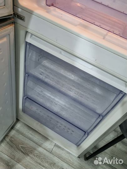 Холодильник beko