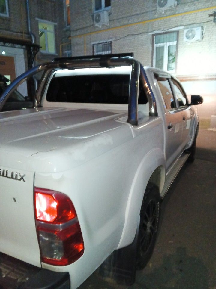 Toyota Hilux: фото владельца