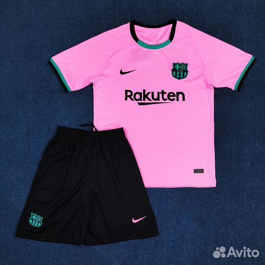 Клубная футбольная форма 2020/2021