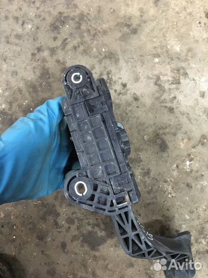 Педаль газа Mazda Mazda6 GG LFF7 2005