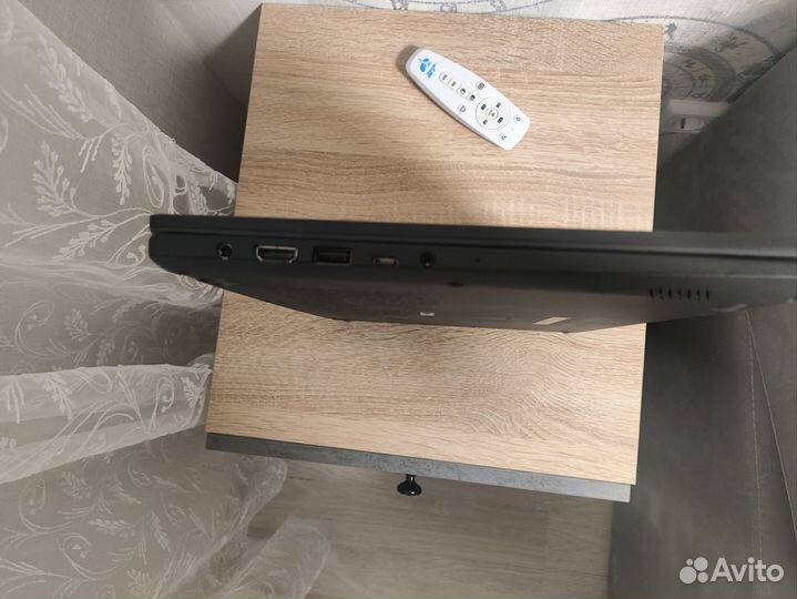 Ноутбук MSI modern 15 b12m