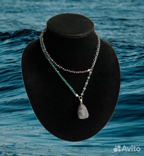 Ожерелье с натуральным камнем