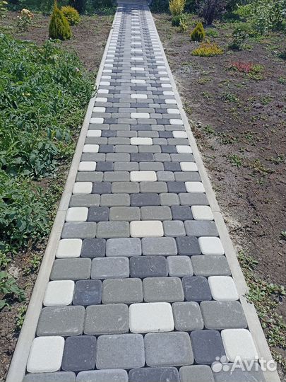 Укладка тротуарной плитки и установка поребриков