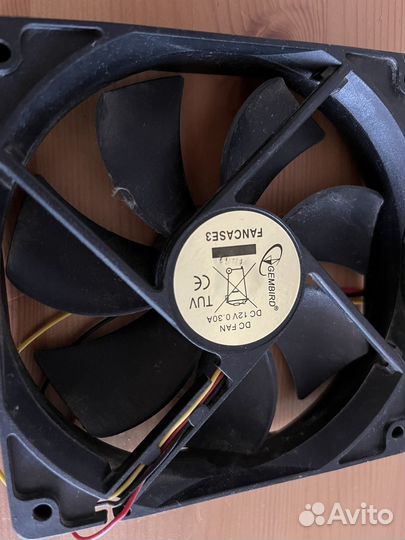 Вентилятор в корпус