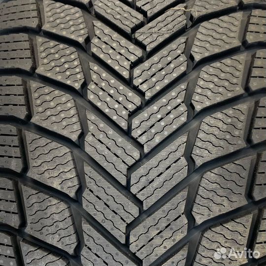 Michelin X-Ice Snow 255/45 R21 106H