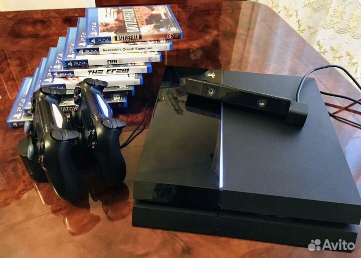 Playstation 4 (500гб) + 8 игр +камера + подзарядка
