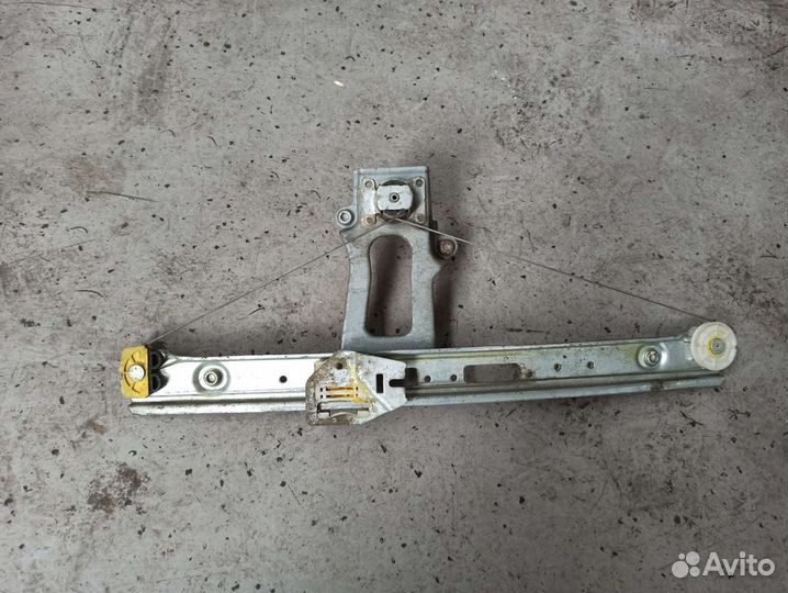 Стеклоподъёмник задней левой двери BMW E46