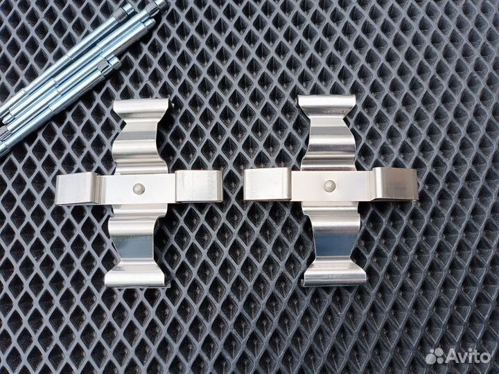 Установочный комплект колодок BMW Brembo 374 395