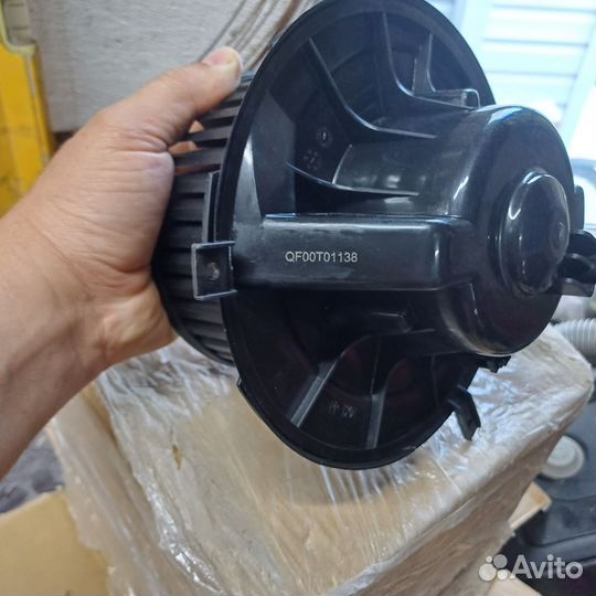 Моторчик печки на volkswagen polo caddy