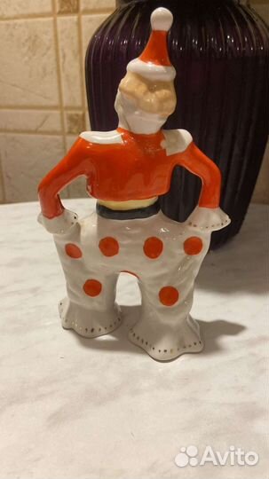 Статуэтка фарфор клоун