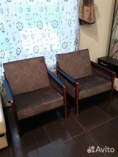 Перетяжка кресел, пошив чехлов на кресла, обивка