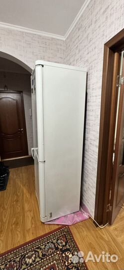 Холодильник indesit