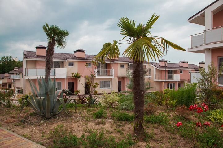 Таунхаус 158 м² на участке 3 сот.