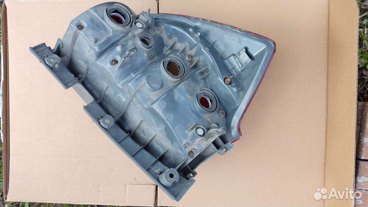 Фонарь задний правый нижний KIA Ceed универсал