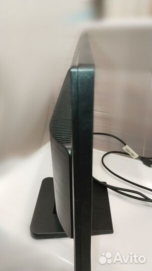 Монитор для компьютера HP 22w 21.5