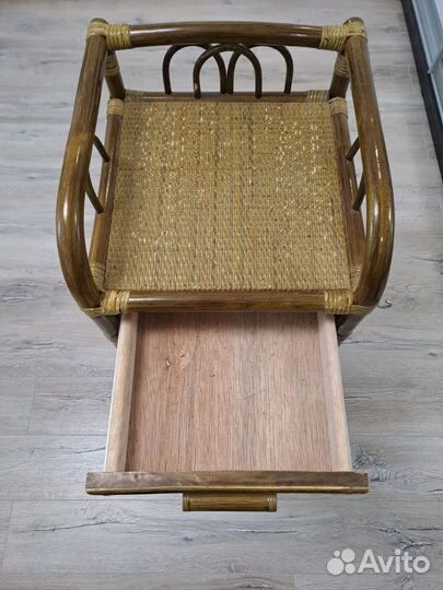 Обувница из ротанга