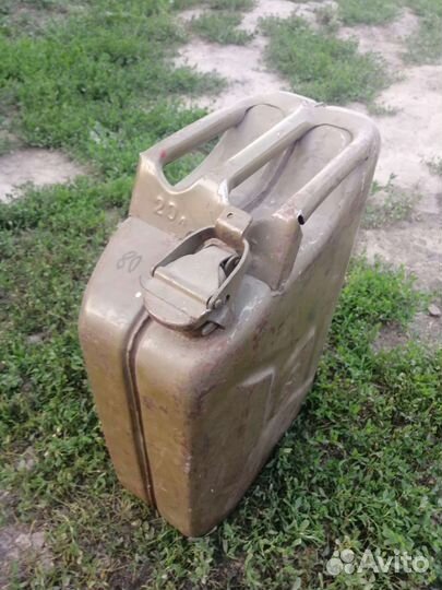 Канистра металлическая на 20л