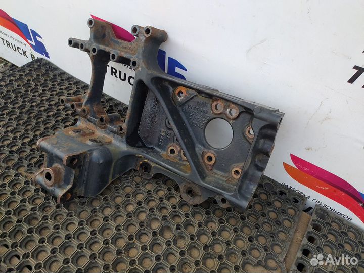 Кронштейн рессоры передней левый