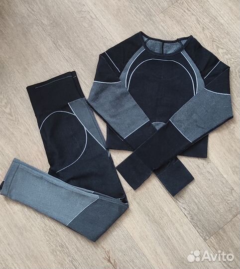 Костюм для фитнеса