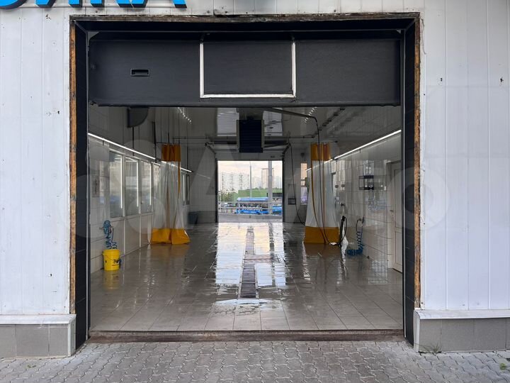 Здание, 670 м²