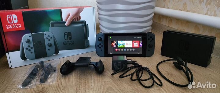 Nintendo Switch прошитый, более 400 игр
