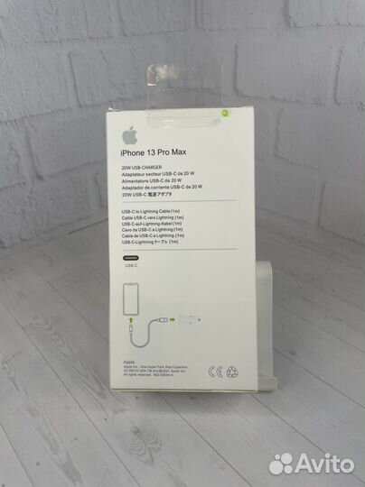 Автомобильная быстрая зарядка Apple iPhone 20W
