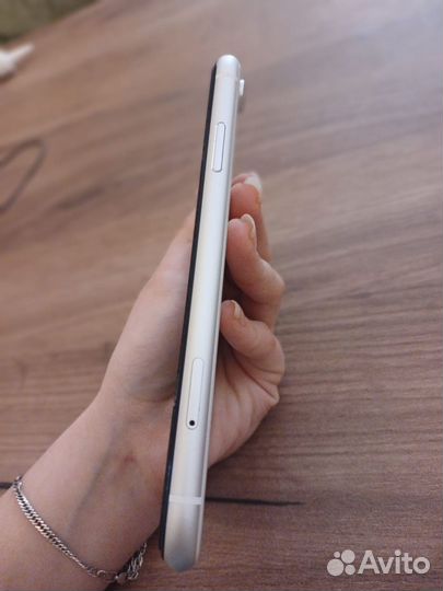iPhone Xr, 128 ГБ