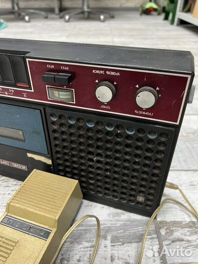 Магнитофон кассетный парус-302олимпийский