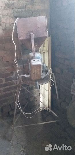 Крупорушка зернодробилка бу