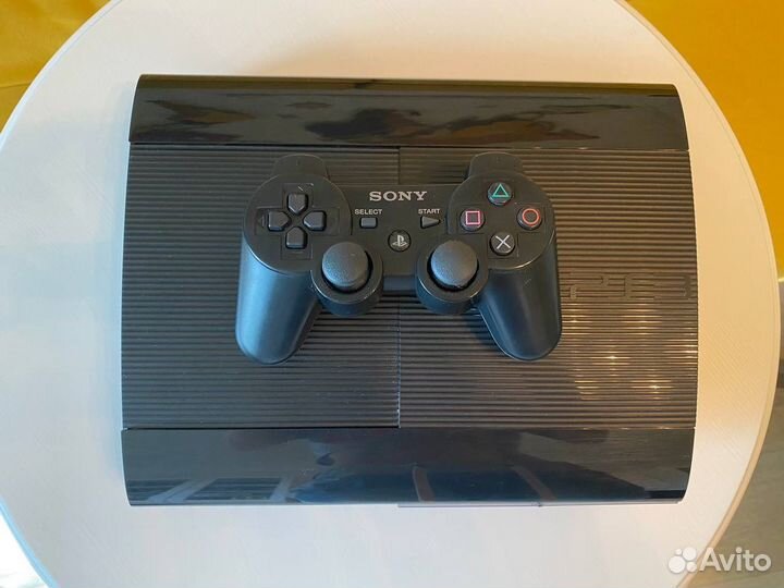 Sony playstation 3 super slim (PS3)