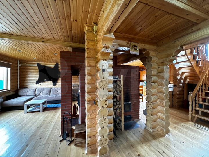 Дом 168 м² на участке 12 сот.