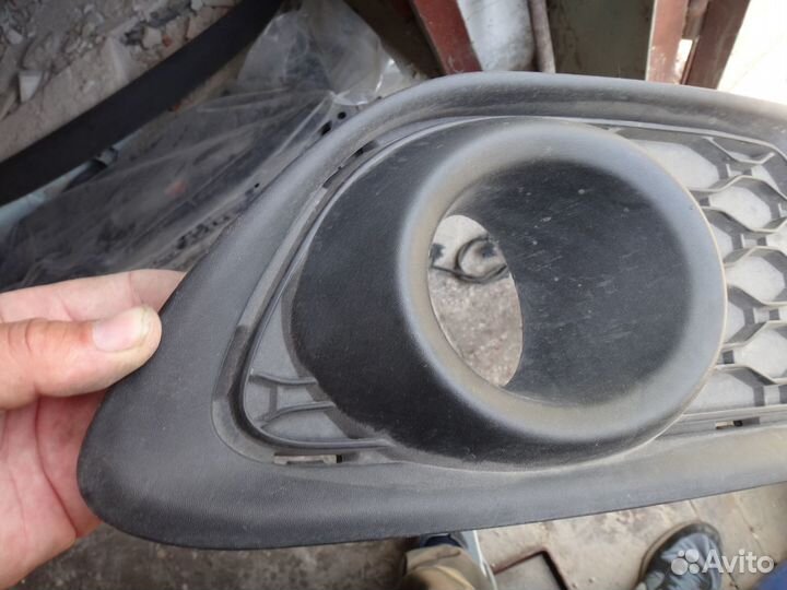 Сандеро Накладка птф правая Sandero 2 13-18