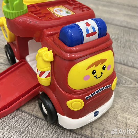 Интерактивная пожарная машина (свет, музыка)