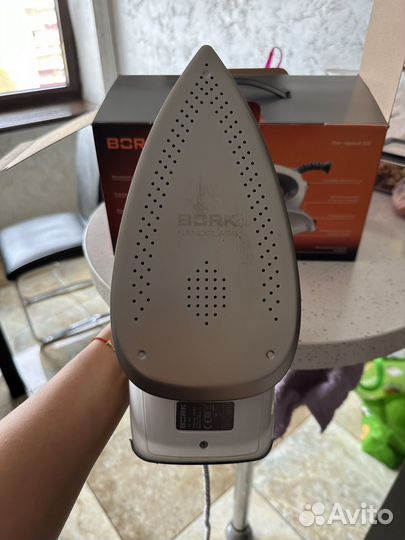 Утюг bork паровой 1500