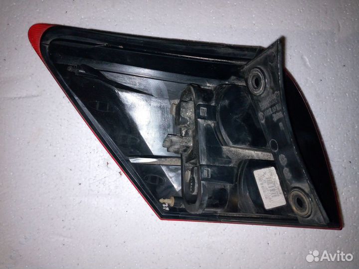 Фонарь задний правый Nissan Qashqai J10