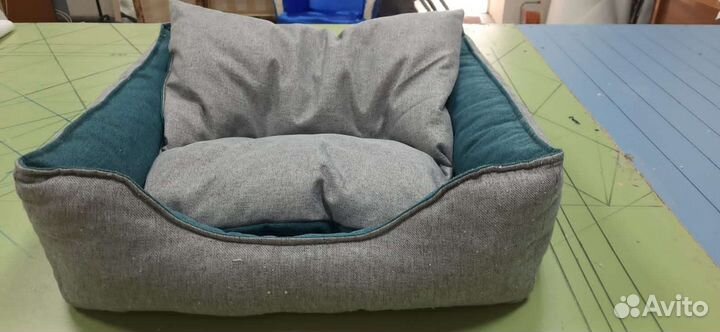 Лежанка для собак и кошек