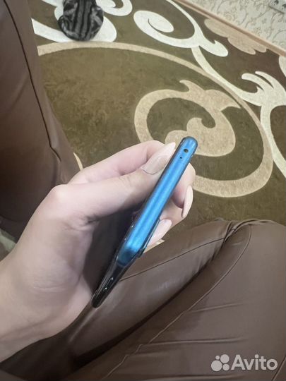 HONOR 10, 6/64 ГБ