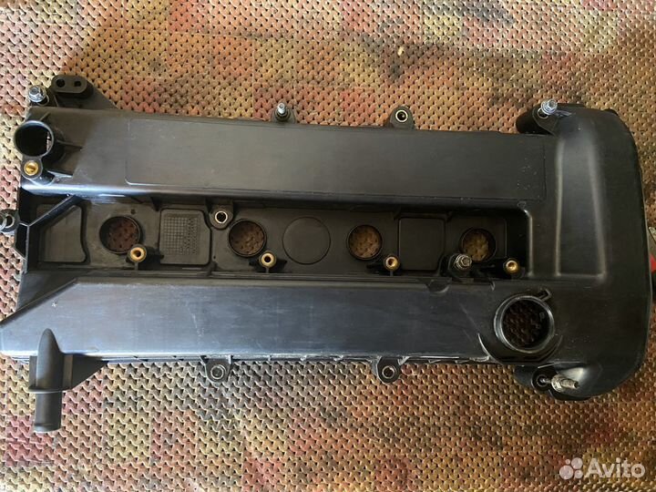 Две Клапанные крышки фф2 2.0