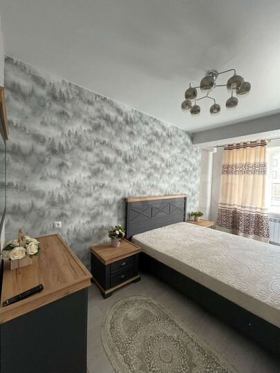 2-к. квартира, 70 м², 1/10 эт.