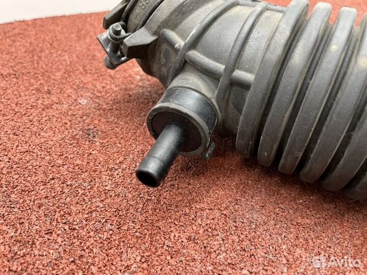 Патрубок воздушного фильтра Hyundai Solaris 2