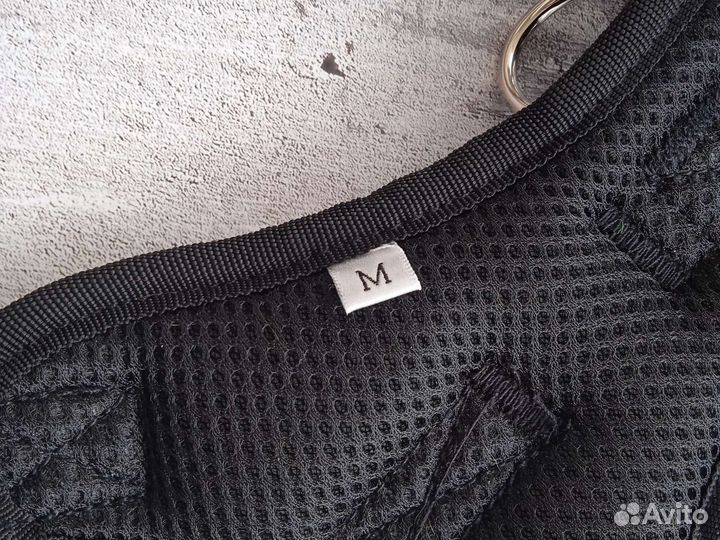 Шлейка для средней собаки новая