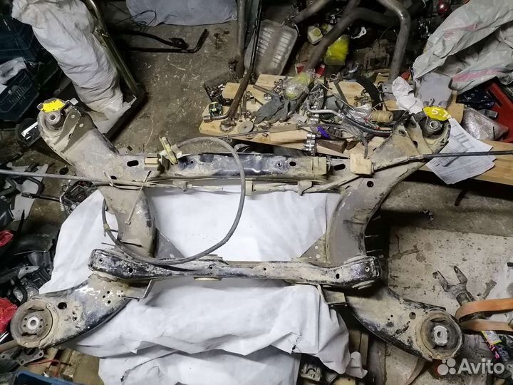 Балка подвески Dodge Challenger LC