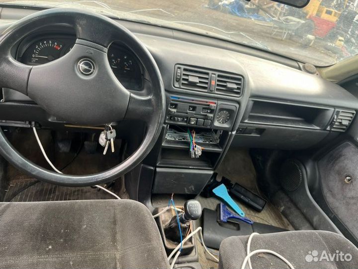 Опель вектра а в разбор, на запчасти Opel Vectra A
