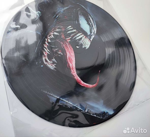 Виниловая пластинка. Саундтрек фильма Веном